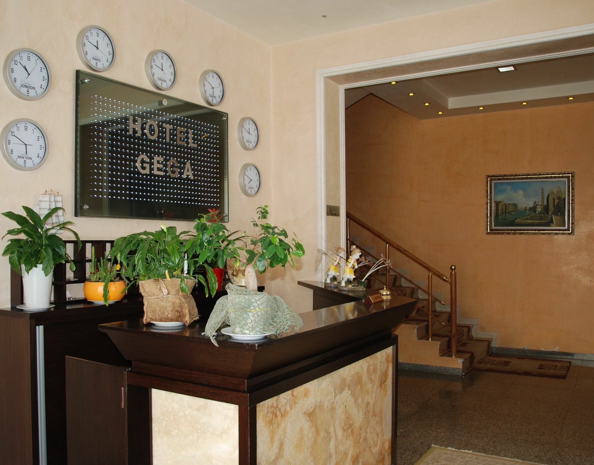 Hotel Gega Berati Exterior foto